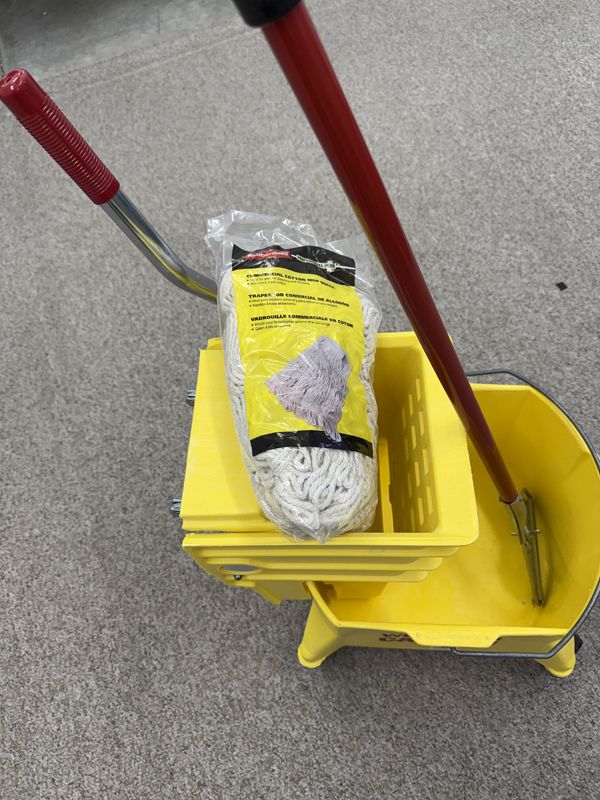 Rubbermaid Commercial Yellow WaveBrake Mop Bucket & Wringer Combo w/ Mop Head