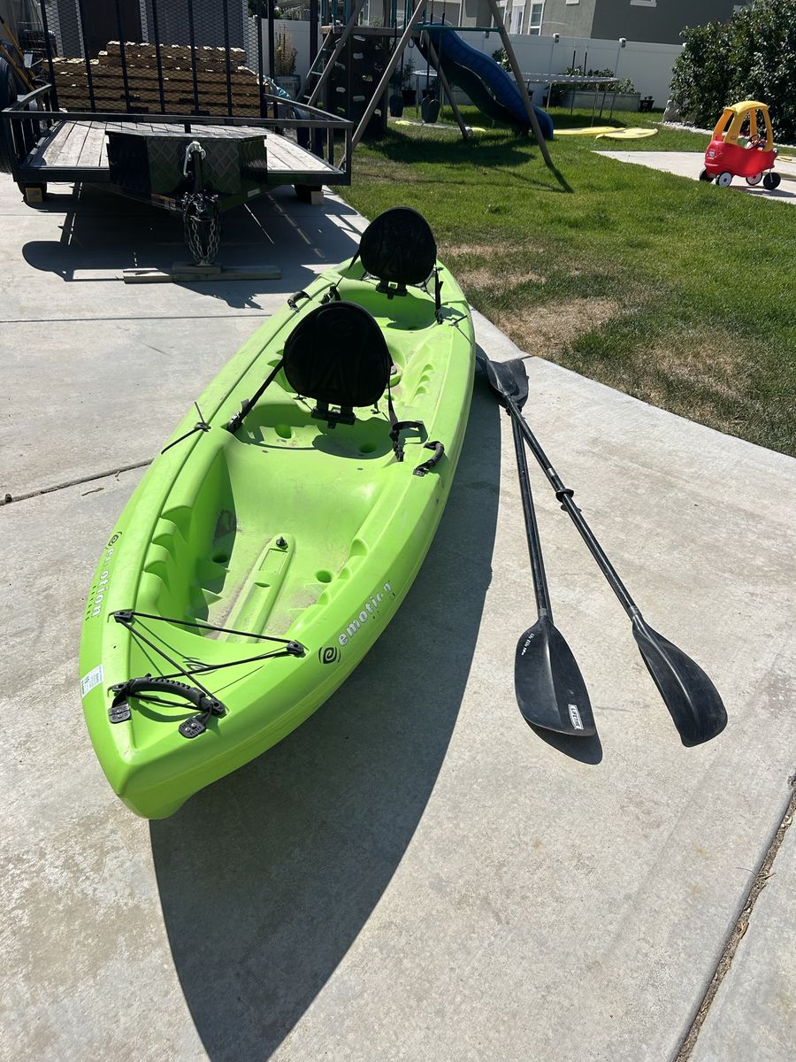 Emotion Spitfire 12T 12-Foot Tandem 2-Person Kayak with Paddles and Seats