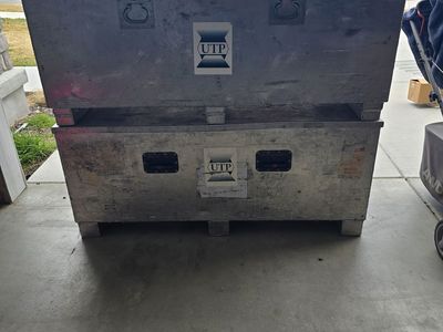 Aluminum equipment containers