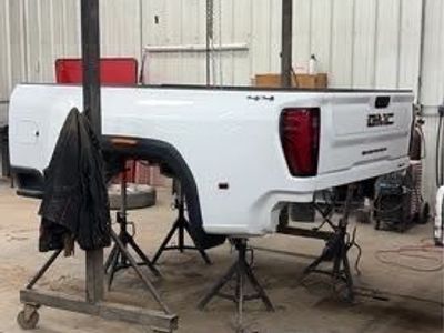 2024 GMC 3500 DRW Dually Bed