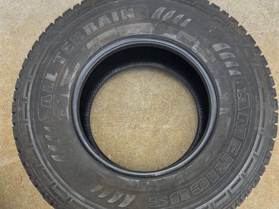 4 a/t tires 35x12.50r17