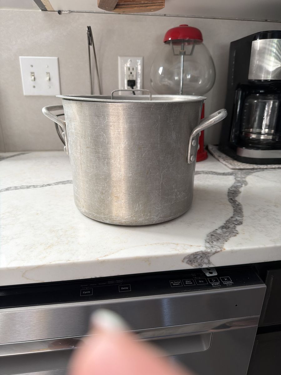 8 quart stock pan