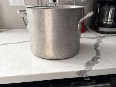 8 quart stock pan