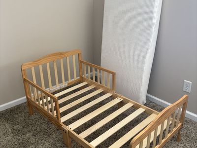 Toddler Bed Frame & Mattress