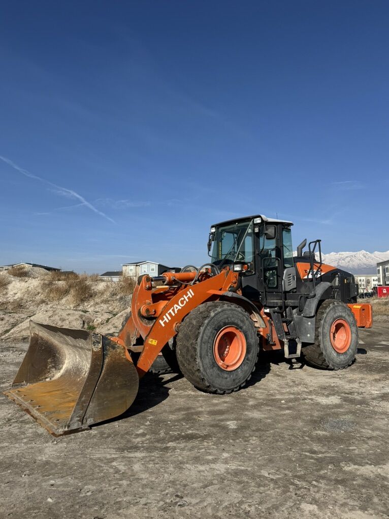 Hitachi ZW220-6 Wheel Loader