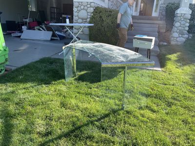 Free glass desk
