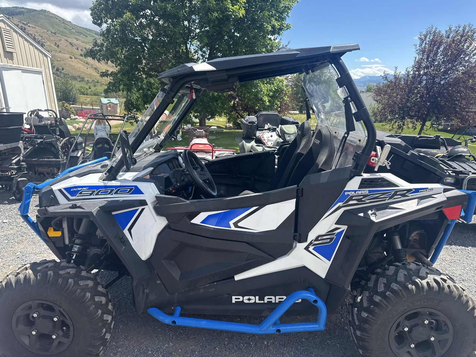 2018 Polaris razor