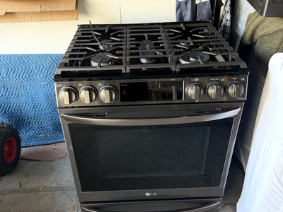 LG gas range