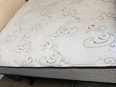 King size like new clean $85