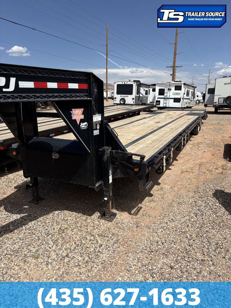 8.5x40 PJ Trailers Gooseneck Air Ride Equipment Trailer - 25.9K GVWR - Air Ride