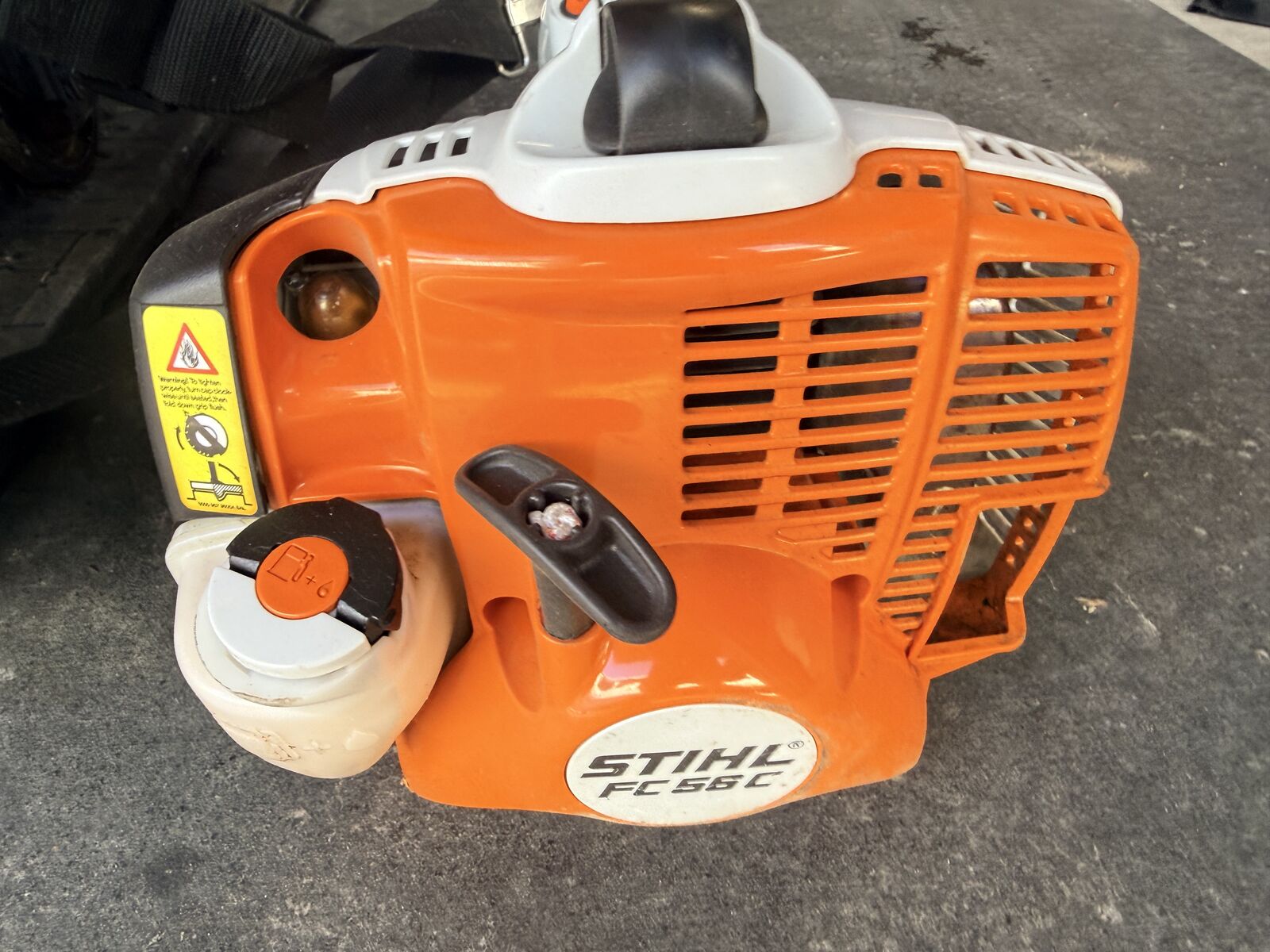 STIHL EDGER FC56 Easy to start 14lbs 28cc $150 Like new