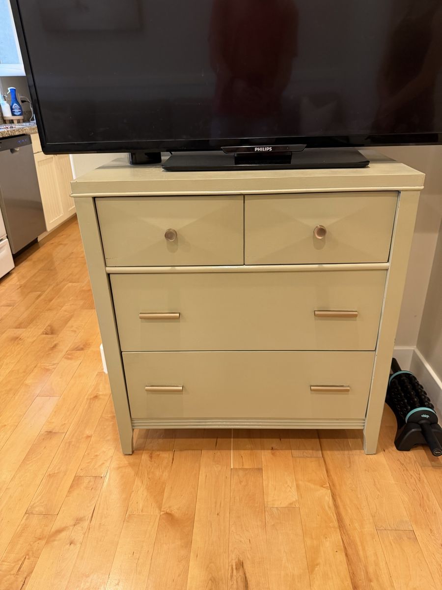 Cream 3 Door Dresser