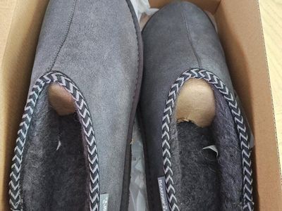 Brand New Bearpaw Men's Beau Gray Slipper Clogs - Size 12 (Runs Small)
