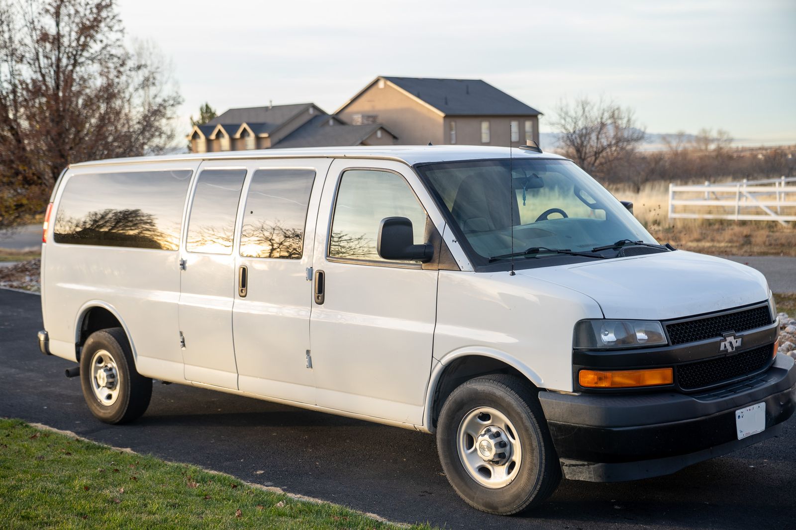 2019 Chevrolet Express 3500 LS