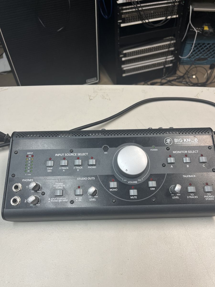 Mackie Big Knob Studio monitor controller