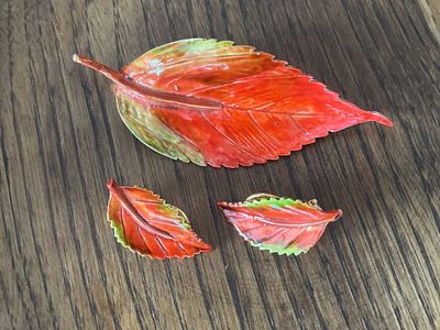 Colorful Painted Metal Leaf Pin and Earrings Set - 1950's-1960's