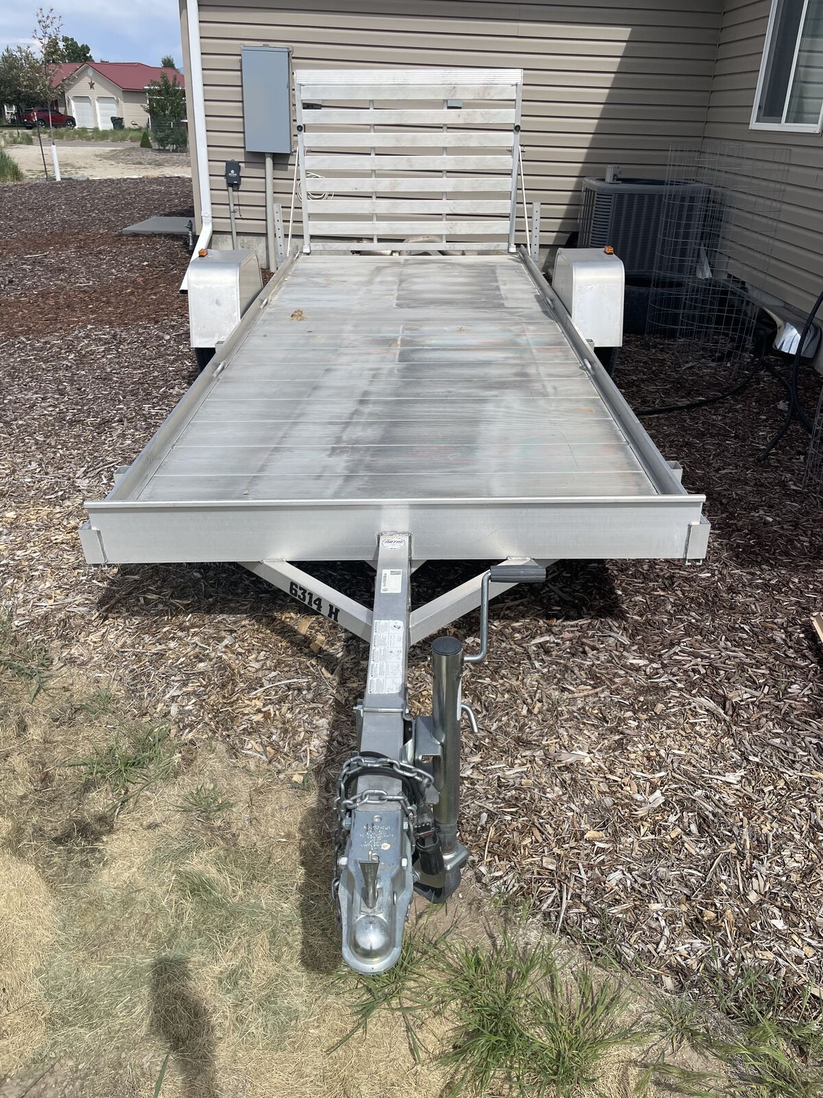 2014 Aluma 6314H 14’ Aluminum Heavy Duty Single AxleTrailer