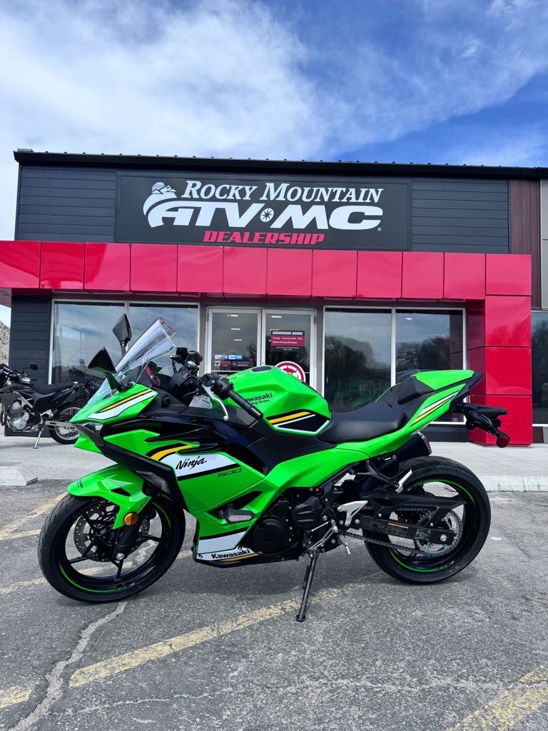 2025 Kawasaki Ninja® 500 KRT Edition SE ABS