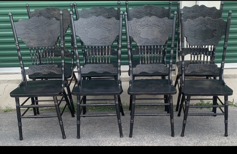 SET OF 8 GORGEOUS BLACK VINTAGE CHAIRS