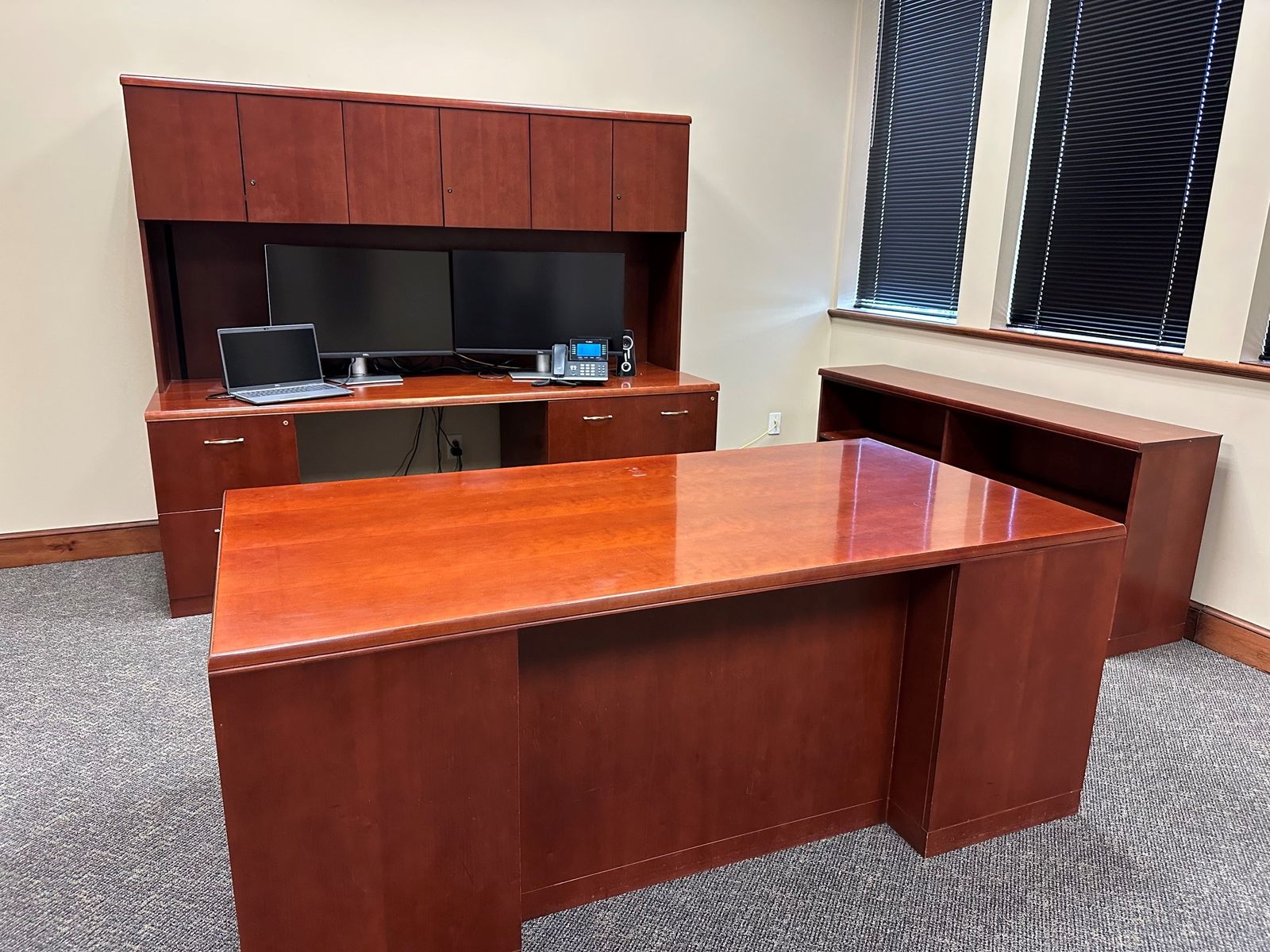 Office Desk Set and Table (All items are free)