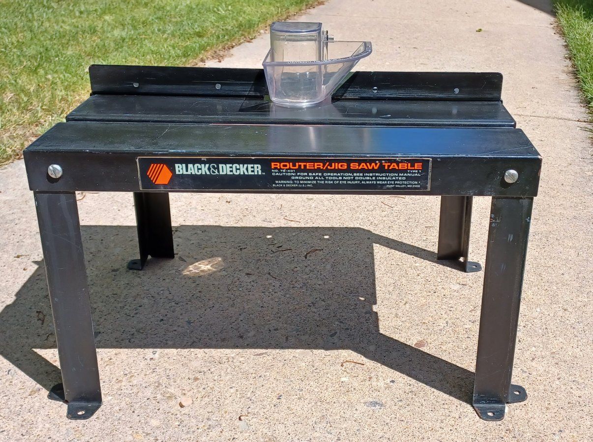Black and Decker Router Table