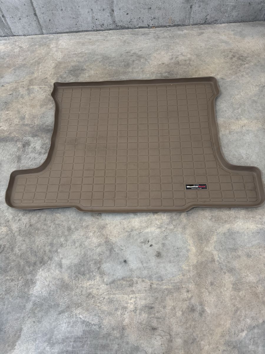 C6 rear cargo mat.