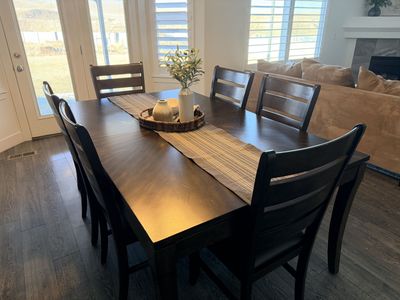 Kitchen Table With Extending Leaf, 6 Chairs