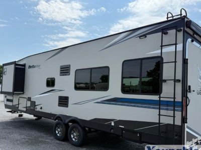 2018 Jayco Octane T33L, 16’ Garage, immaculate condition, never cooked in