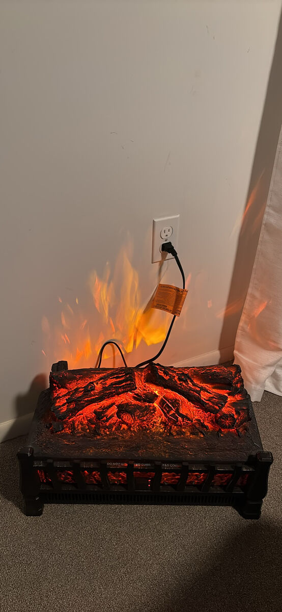 Electric Log Heater/Fireplace