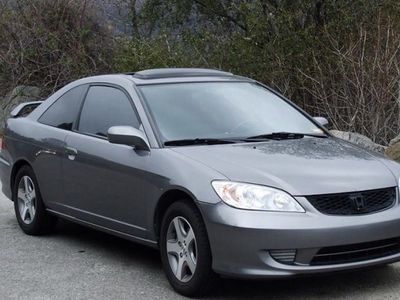 Gray Honda Civic Coupe with Sunroof