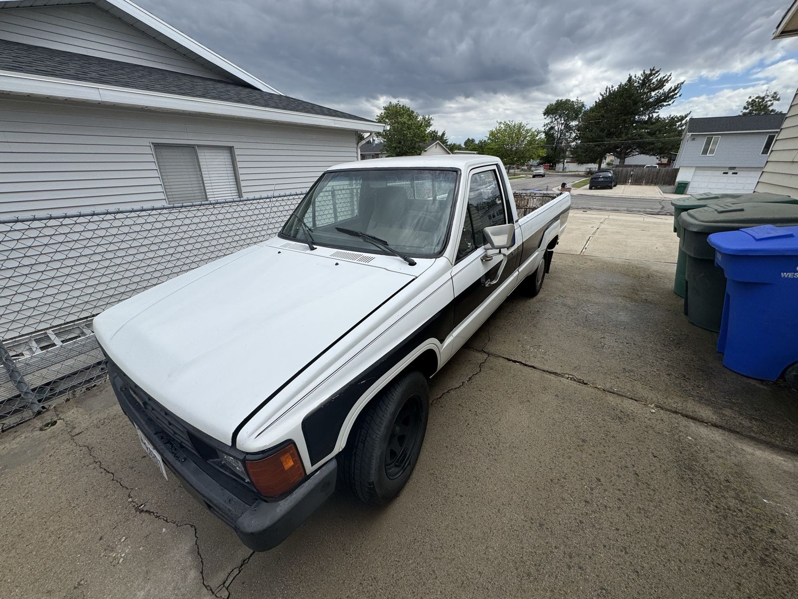 Main image 7