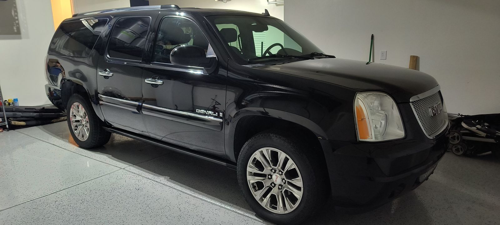 2008 GMC YUKON Denali