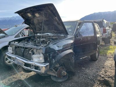 New Arrival - 1994 Nissan Pathfinder Parts