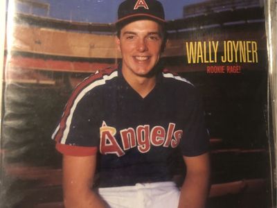 This People Magazine October 1986 - Wally Joyner "Rookie Rage!" - Vintage Angels MLB Baseball Cover