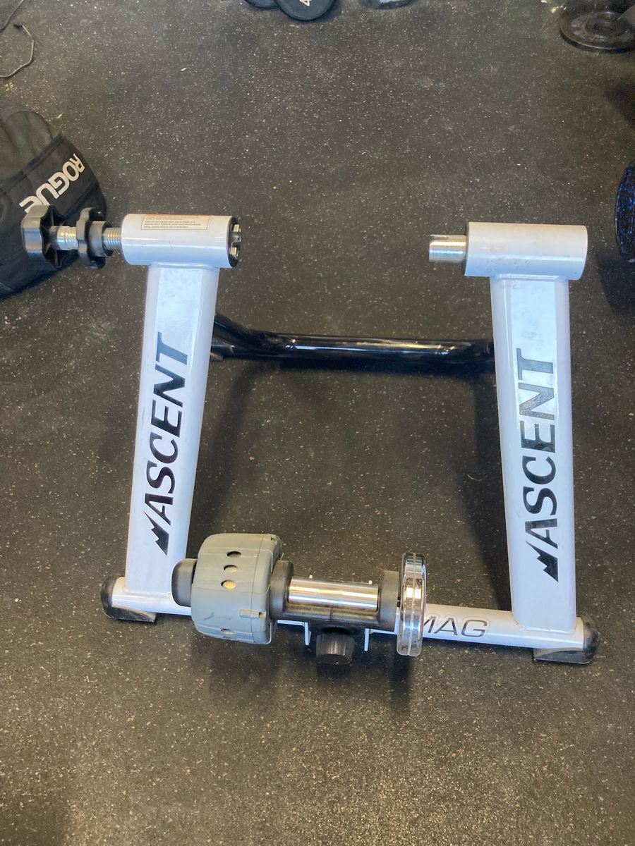 Magnetic bike trainer