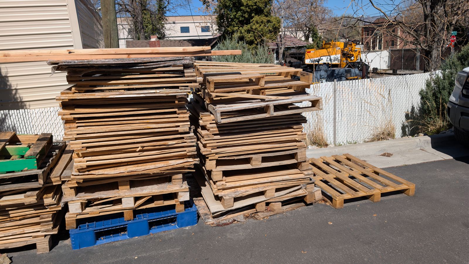 Used Pallets and Pallet Wood