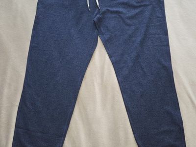 NWOT Vuori Performance Joggers 27.5" sz Med