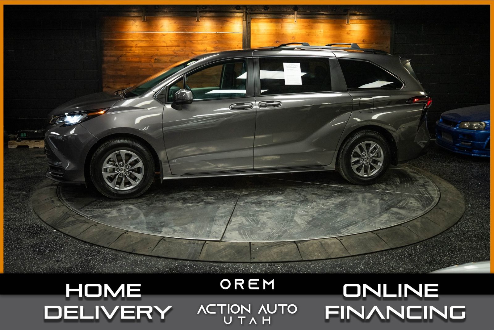 2024 Toyota Sienna LE 8-Passenger