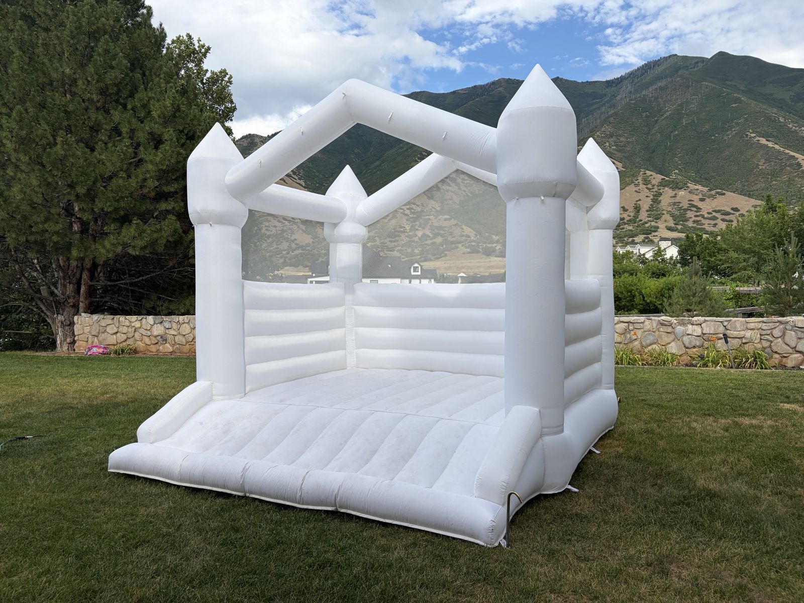 White Inflatable Bounce House