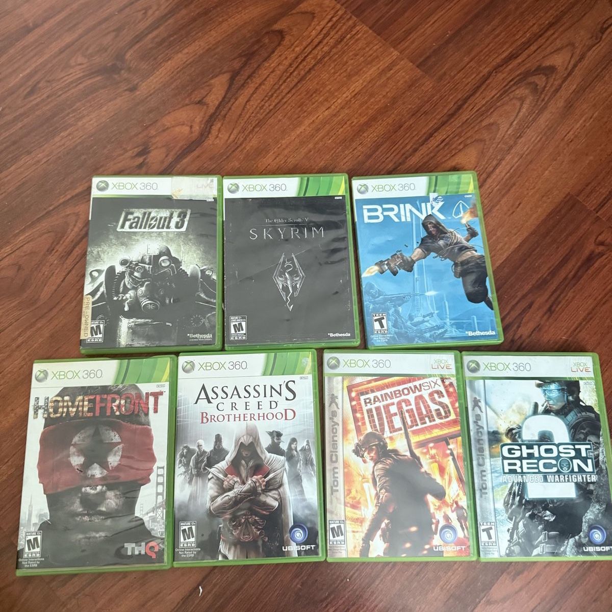 Xbox 360 Video Game Lot (8) - Skyrim, Fallout 3, Call of Duty, Metal Gear Solid V & More