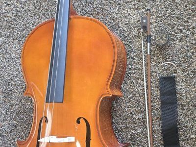 Full 4/4 Size Cello