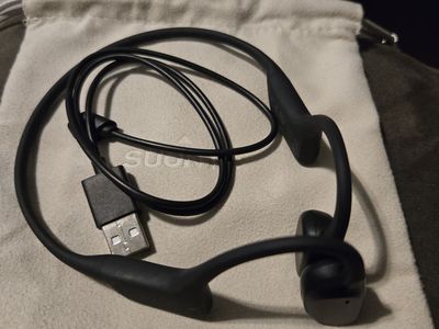 Black Suunto Sonic Headphones