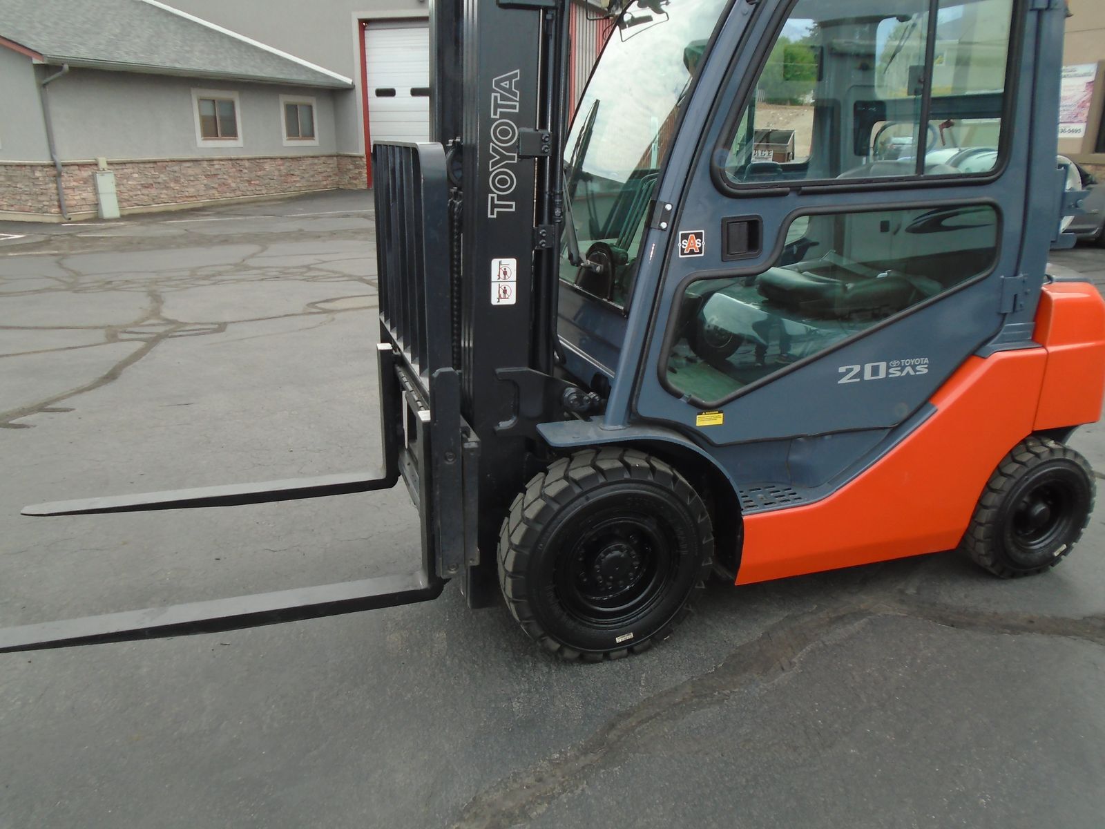 TOYOTA 8FGU20 FORKLIFT