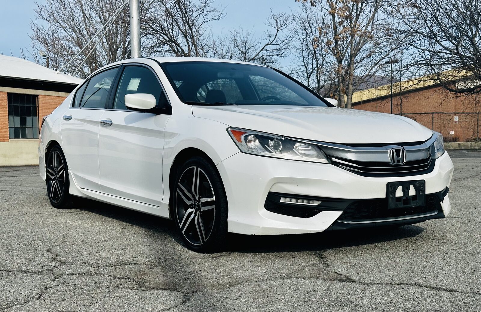 2017 HONDA ACCORD Sport