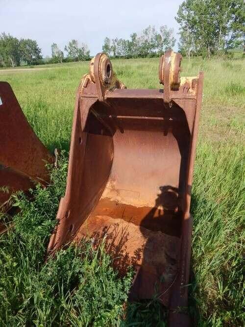 CAT 330 Excavator Attachments
