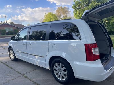 2016 Chrysler Town and Country Touring
