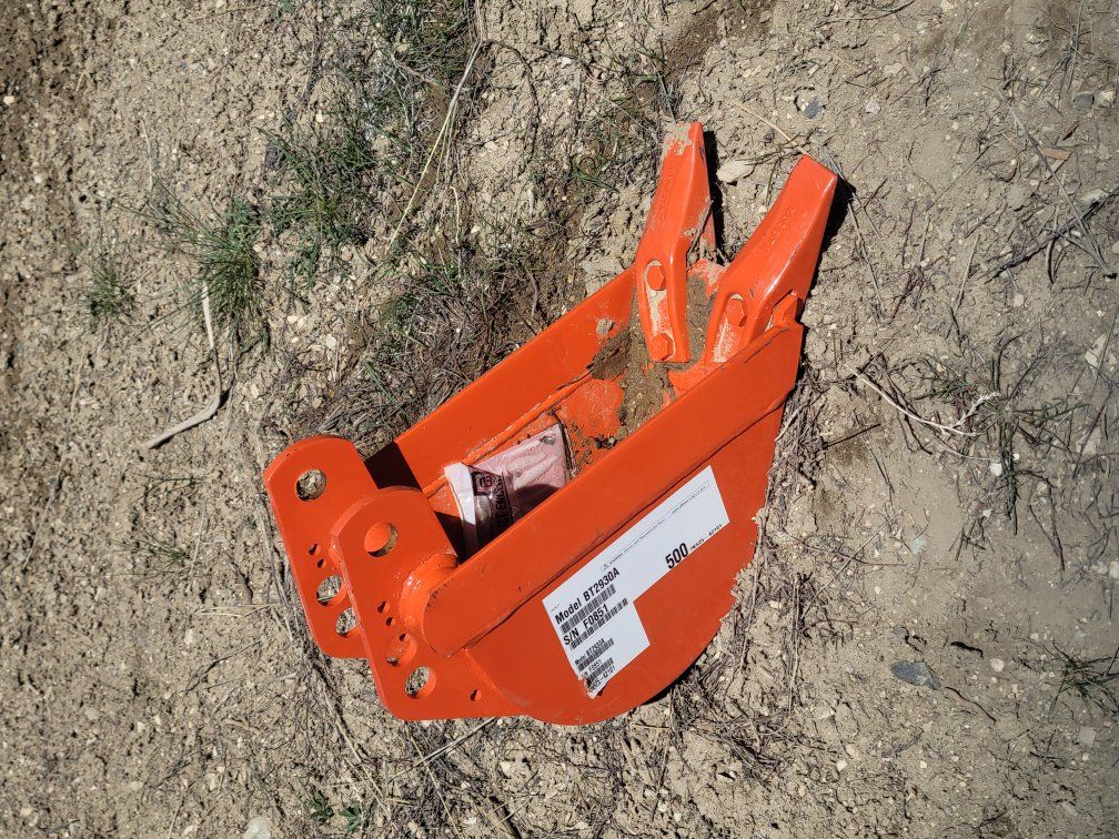 Kabota 6" Toothed Digging Bucket BT2930A $250