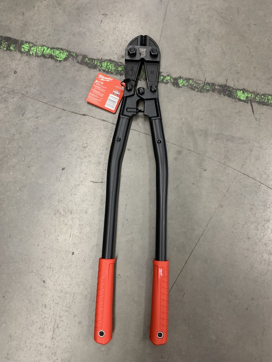 Milwaukee 30 in. Bolt Cutter with 1/2 in. Maximum Cut Capacity