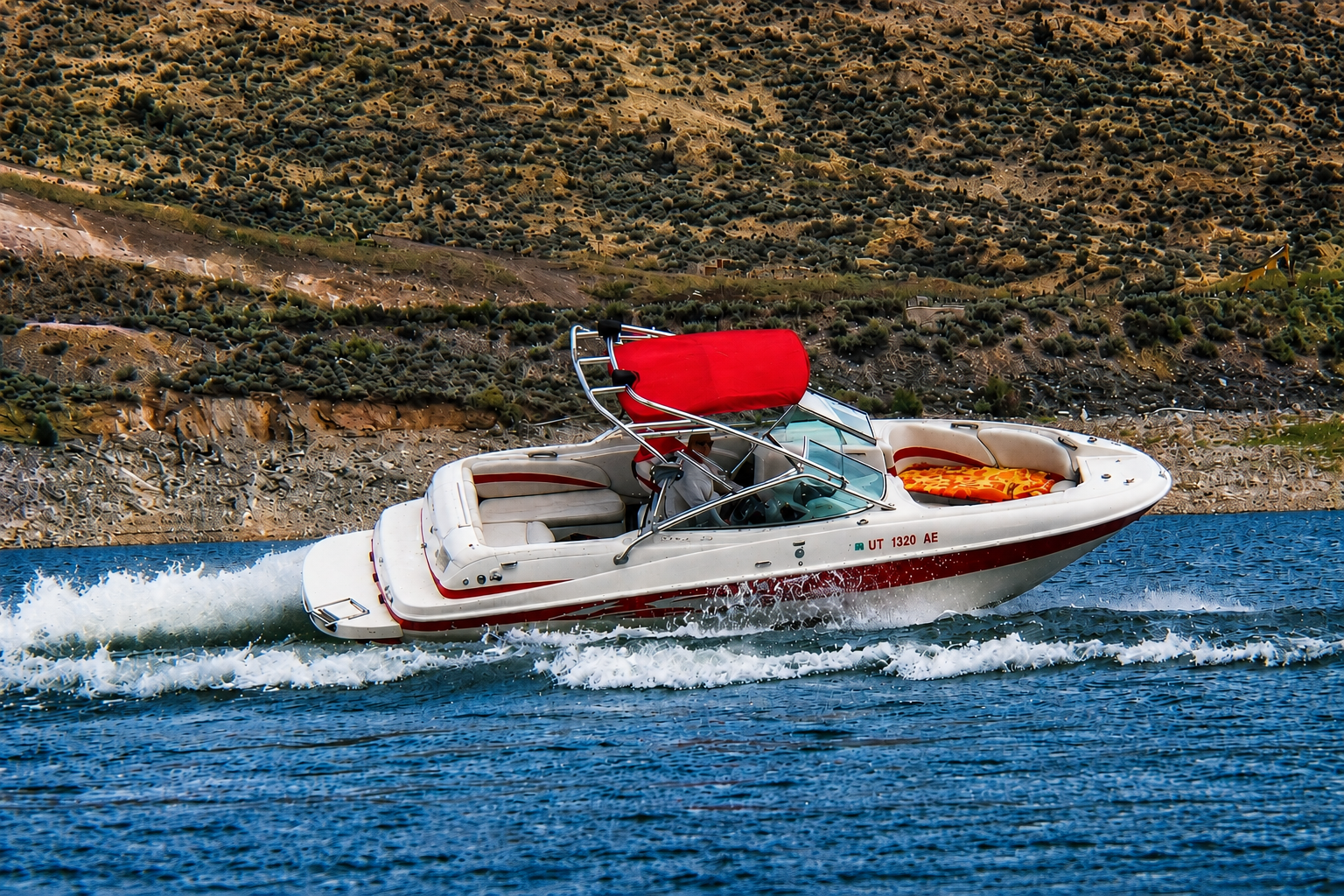 21' Ski Boat Rental - $500 per day!