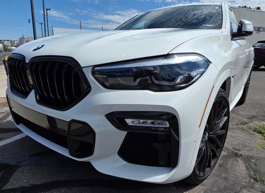 2021 BMW X6 xDrive40i